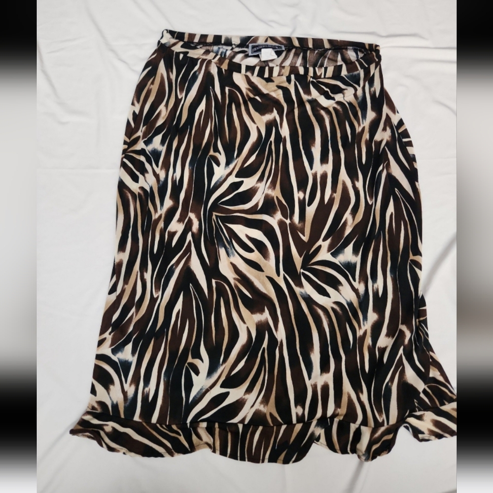 Frazier Lawrence Women's size large animal print skirt #P001